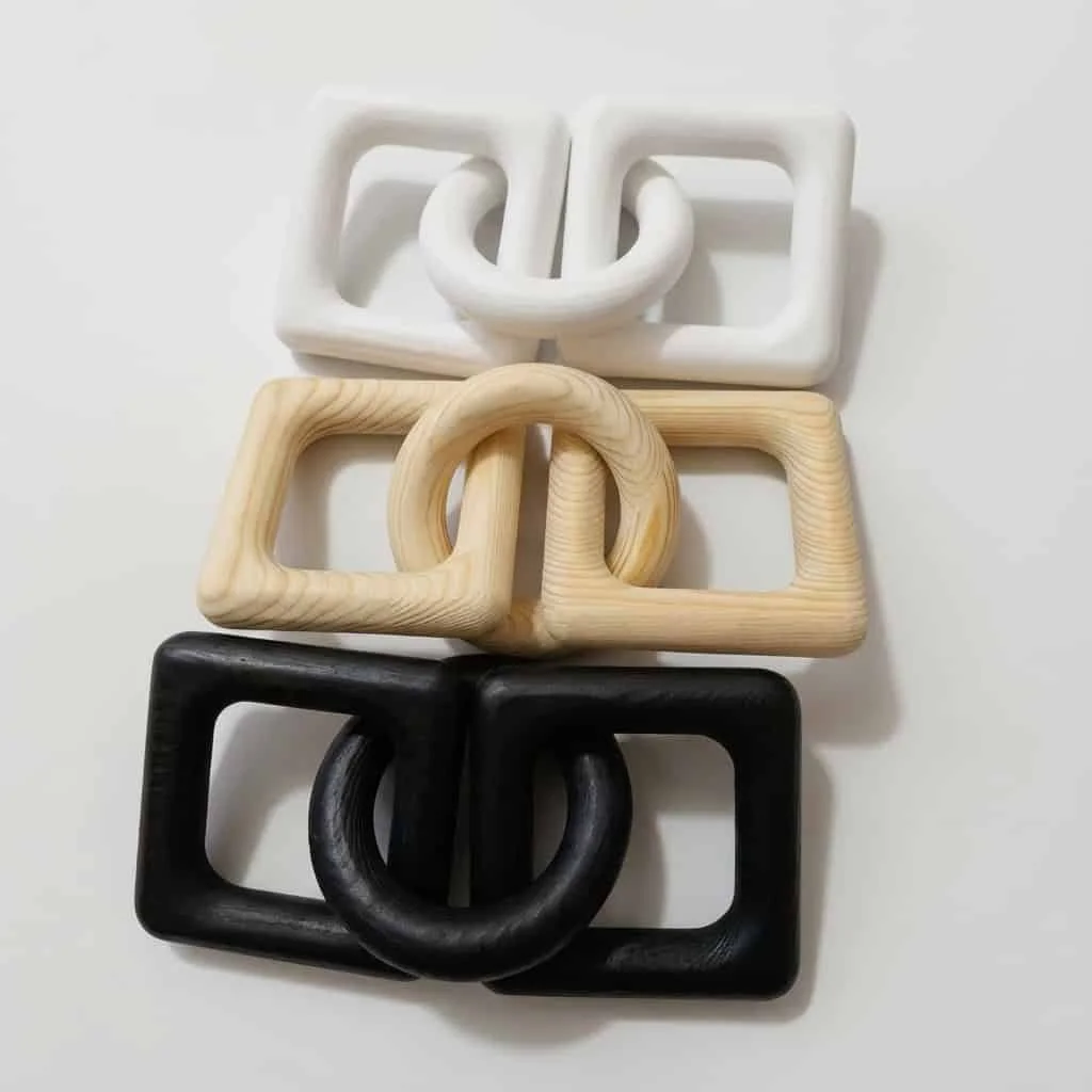 Custom wooden chain link decor sculpture for modern wooden home decor and interior styling